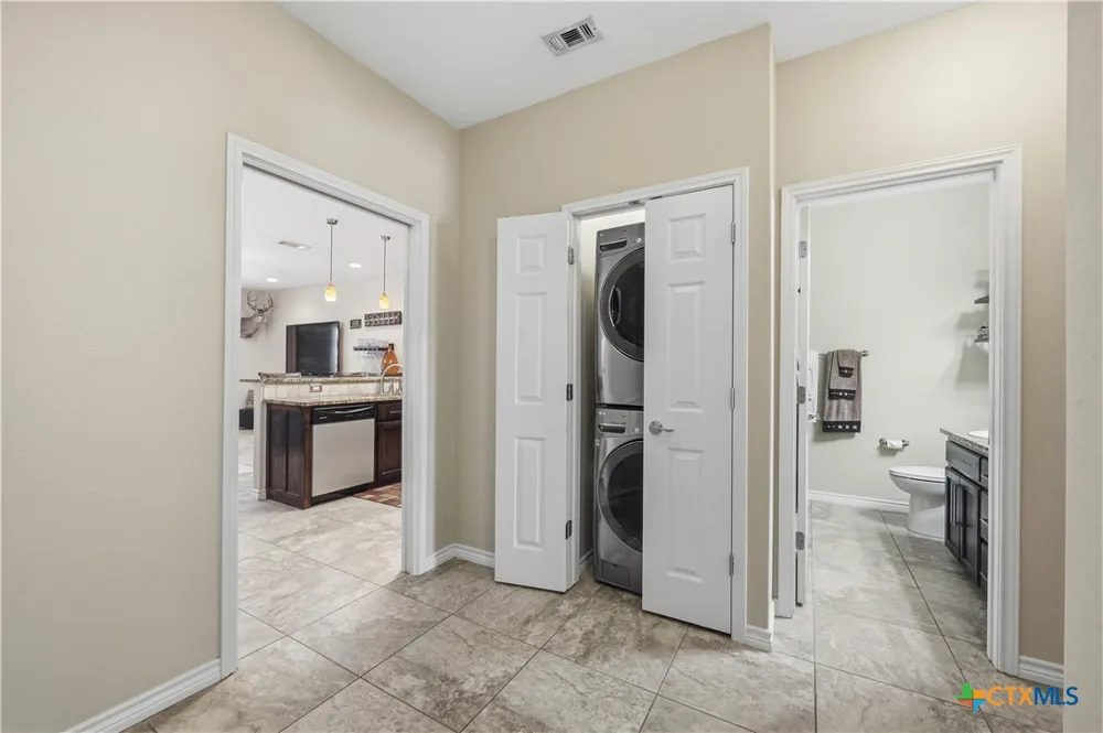 540 River Run #202 New Braunfels, TX 78132