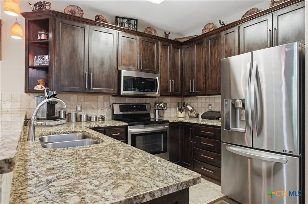540 River Run #202 New Braunfels, TX 78132
