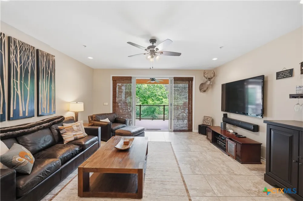540 River Run #202 New Braunfels, TX 78132