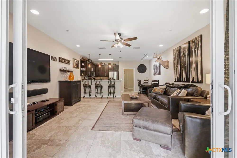 540 River Run #202 New Braunfels, TX 78132