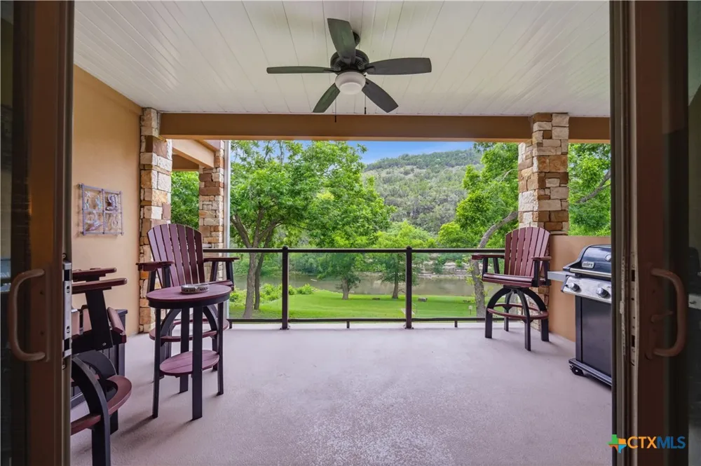 540 River Run #202 New Braunfels, TX 78132