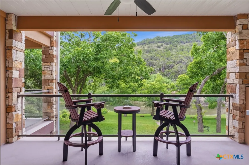 540 River Run #202 New Braunfels, TX 78132