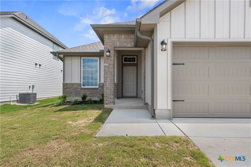 613 James Parker Circle Killeen, TX 76542