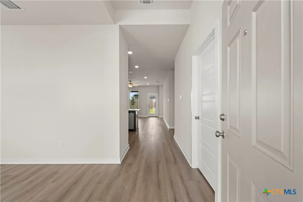 613 James Parker Circle Killeen, TX 76542