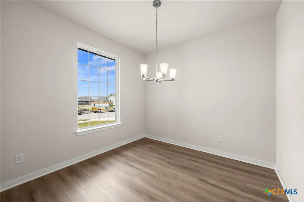 613 James Parker Circle Killeen, TX 76542