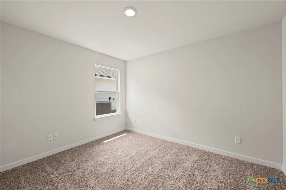613 James Parker Circle Killeen, TX 76542