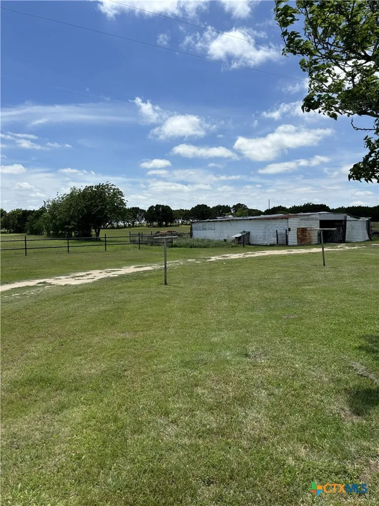 116 Leisure Acres Road Gatesville, TX 76528