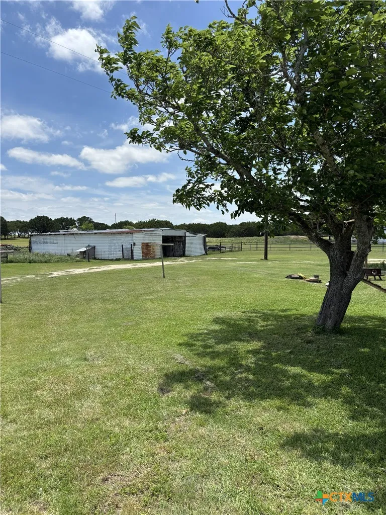 116 Leisure Acres Road Gatesville, TX 76528