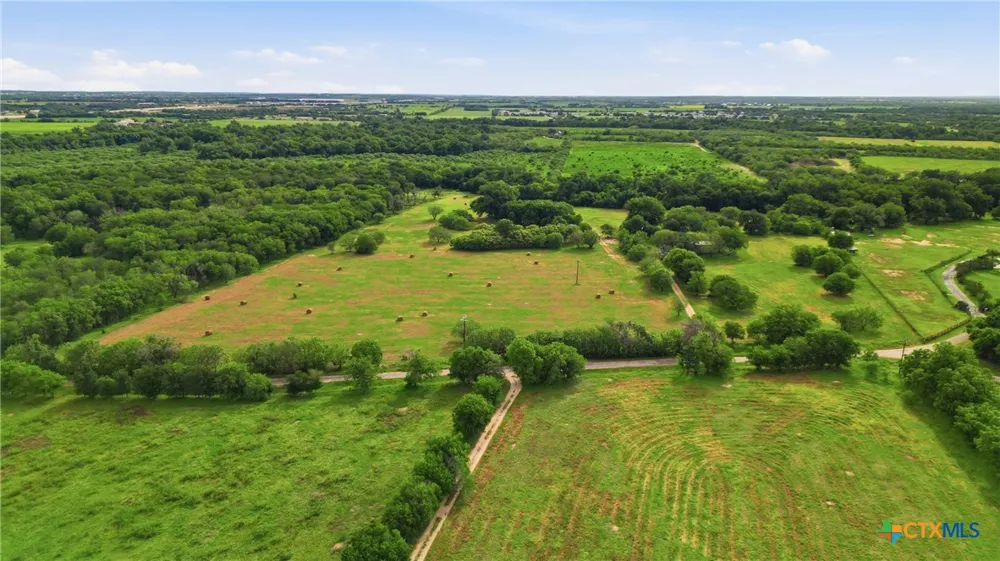 1301 Sea Willow Drive Marion, TX 78124