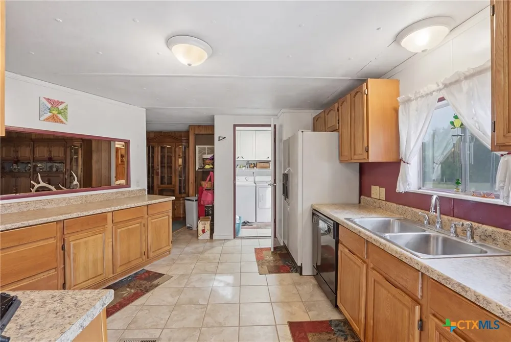 1301 Sea Willow Drive Marion, TX 78124