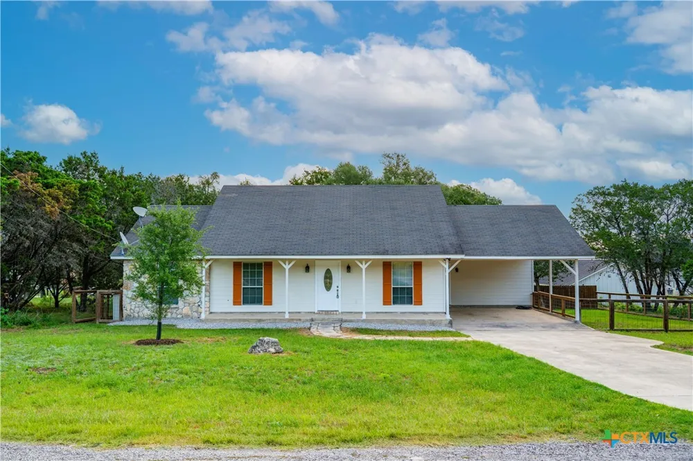 1140 Blueridge Drive Canyon Lake, TX 78133