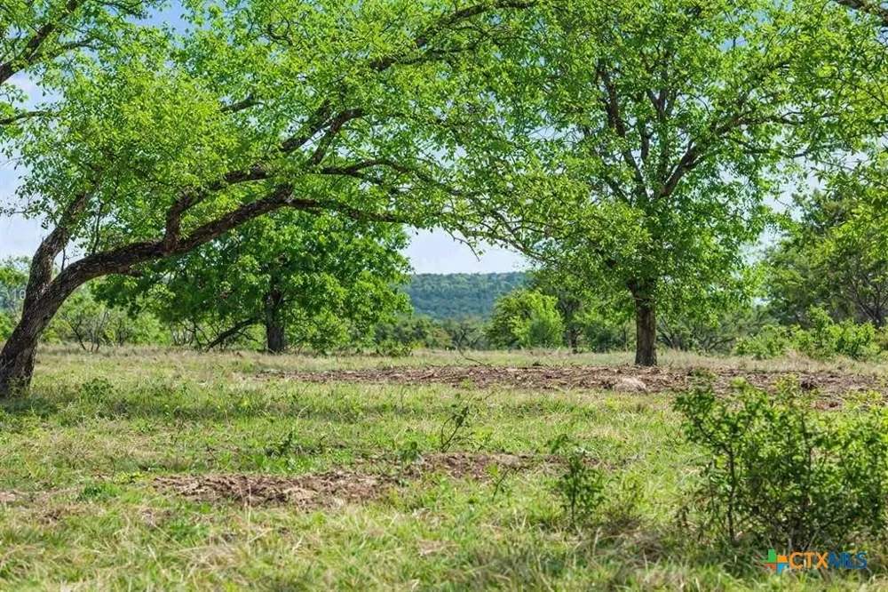 4772 County Road 340 Burnet, TX 78611