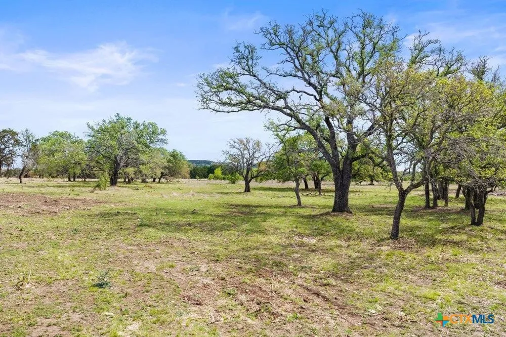 4772 County Road 340 Burnet, TX 78611