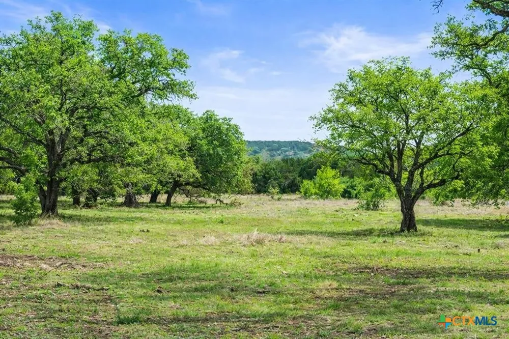 4772 County Road 340 Burnet, TX 78611