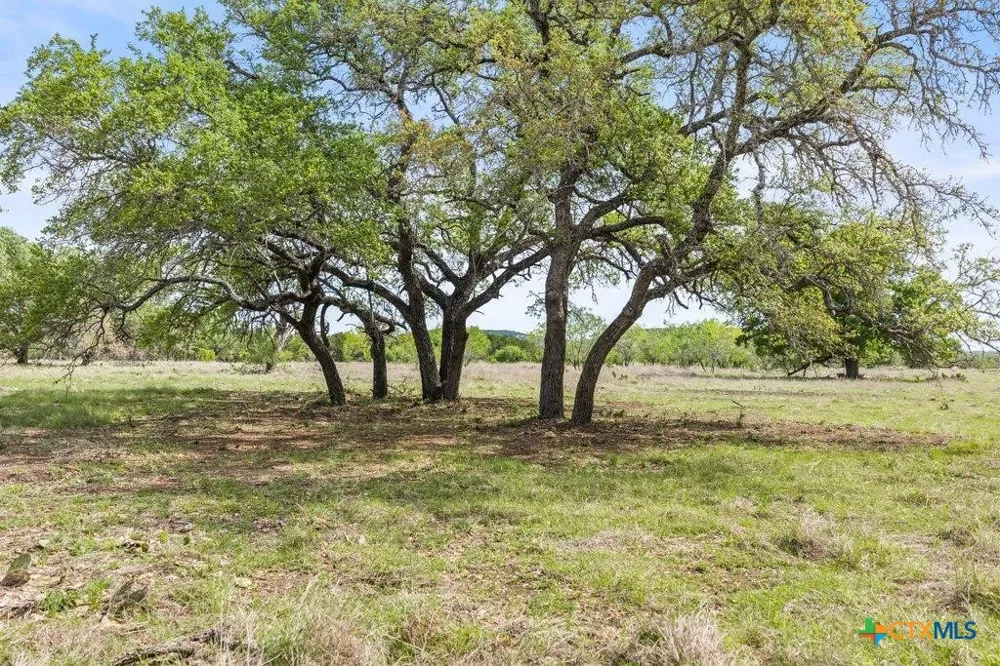 4772 County Road 340 Burnet, TX 78611