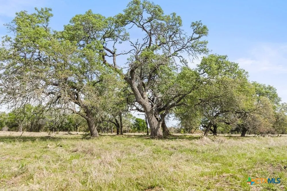 4772 County Road 340 Burnet, TX 78611