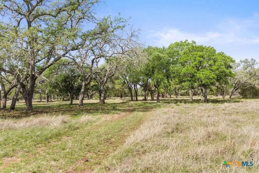 4772 County Road 340 Burnet, TX 78611