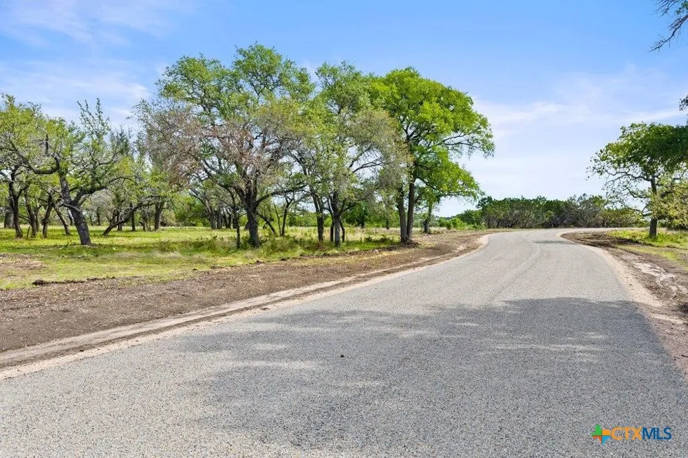 4772 County Road 340 Burnet, TX 78611