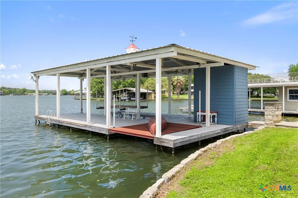 324 Granite Shoals Lane Sunrise Beach, TX 78643