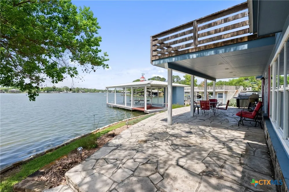 324 Granite Shoals Lane Sunrise Beach, TX 78643