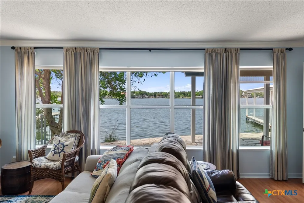 324 Granite Shoals Lane Sunrise Beach, TX 78643