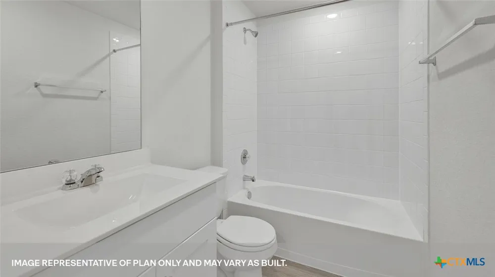 477 COTTONMOUTH LANE Seguin, TX 78155