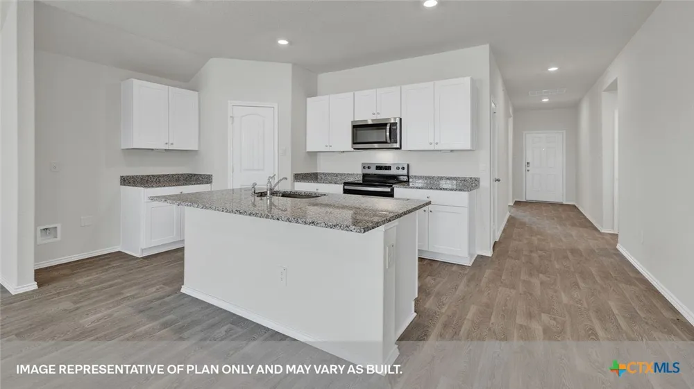 477 COTTONMOUTH LANE Seguin, TX 78155