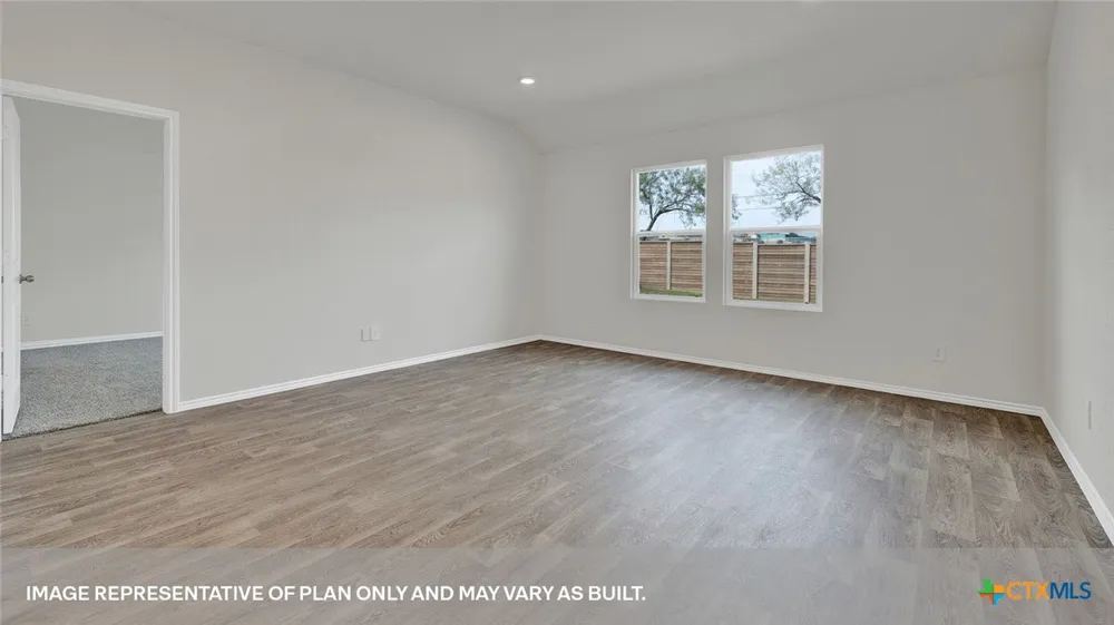 477 COTTONMOUTH LANE Seguin, TX 78155