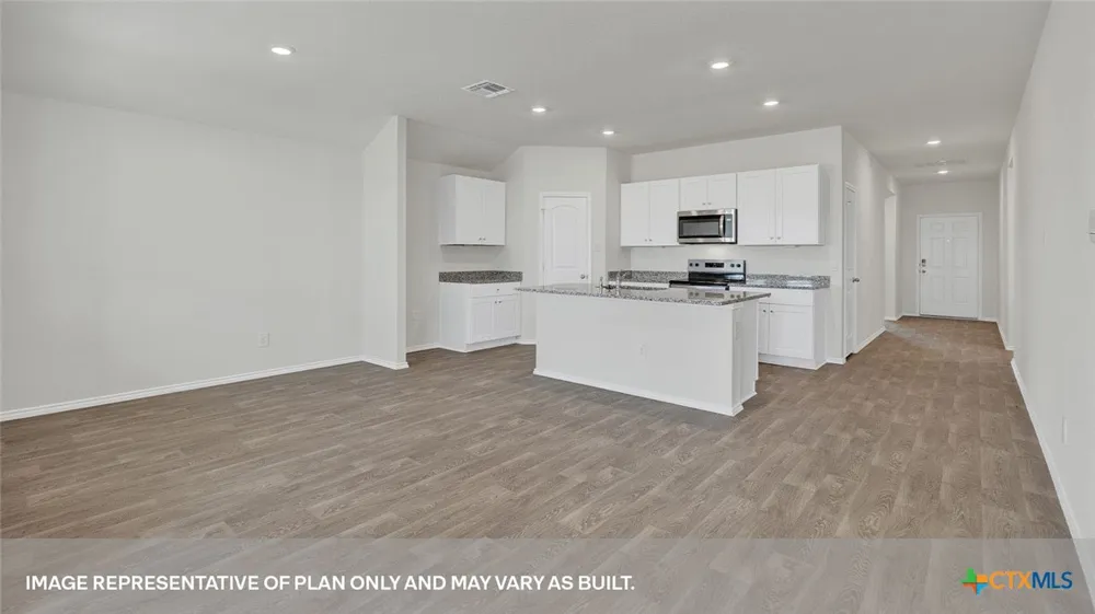 477 COTTONMOUTH LANE Seguin, TX 78155
