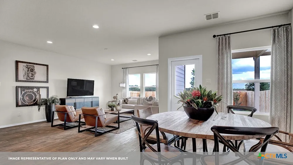 720 PECCARY PLACE Seguin, TX 78155