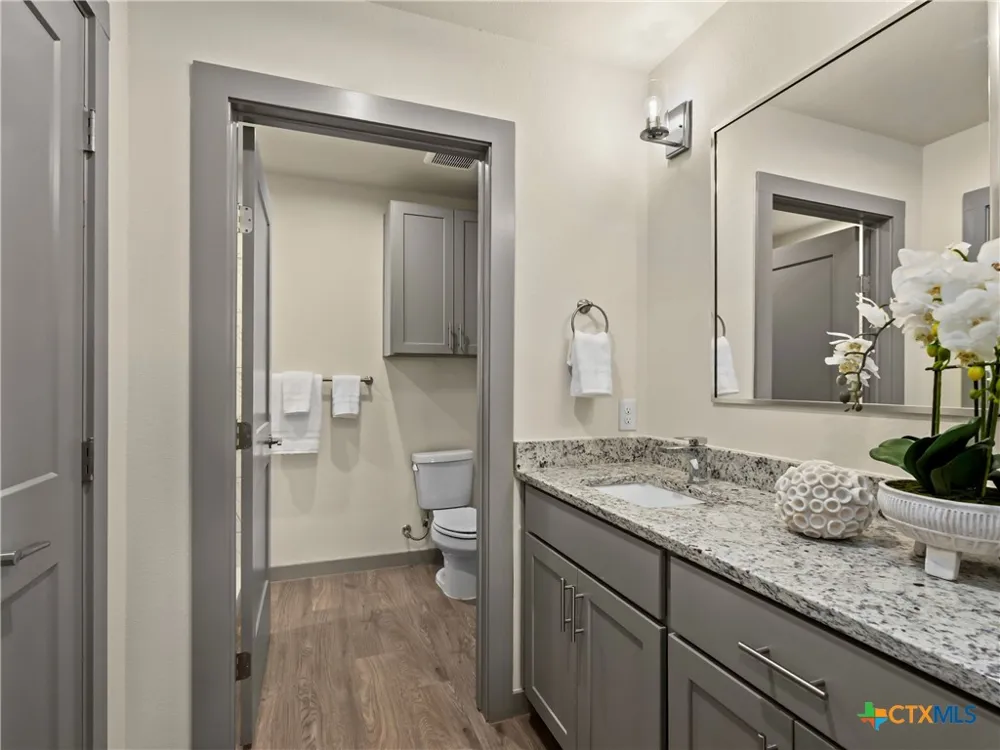 1554 Gruene Road #B-5 New Braunfels, TX 78130
