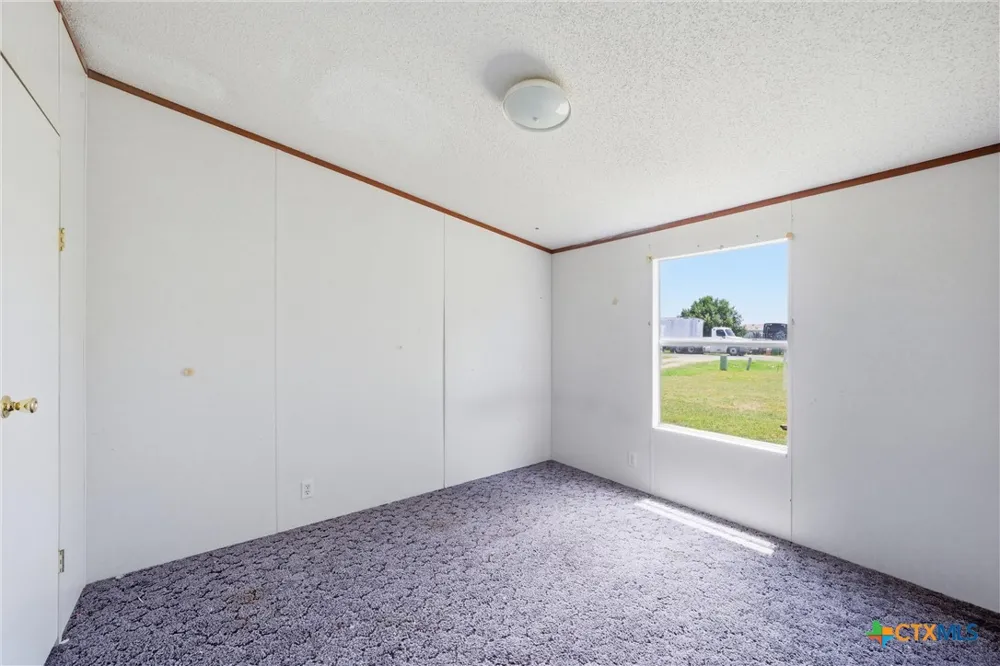 154 Hillside Drive Troy, TX 76579