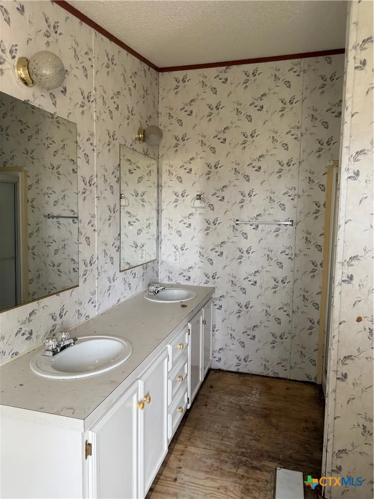 154 Hillside Drive Troy, TX 76579