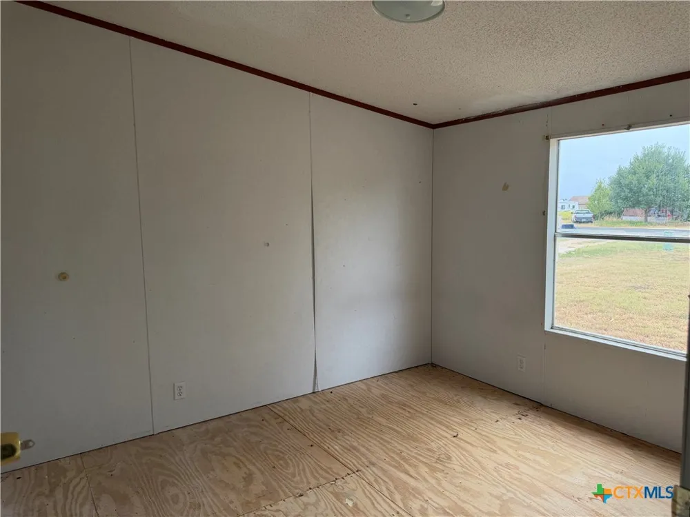 154 Hillside Drive Troy, TX 76579