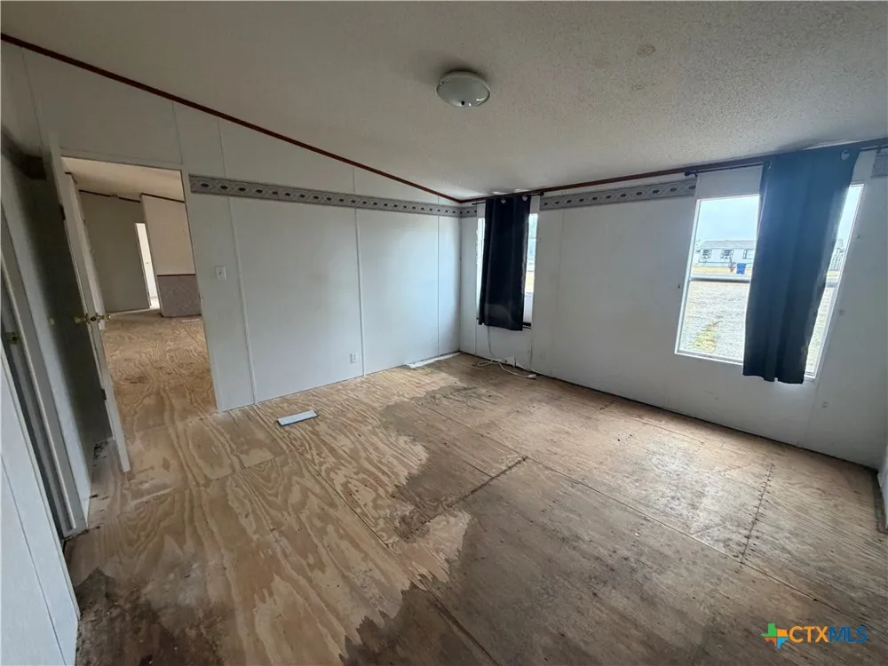 154 Hillside Drive Troy, TX 76579