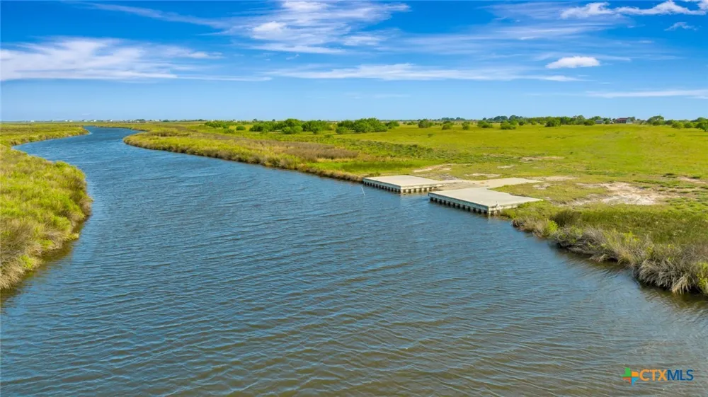 8078 State Highway 35 Palacios, TX 77465