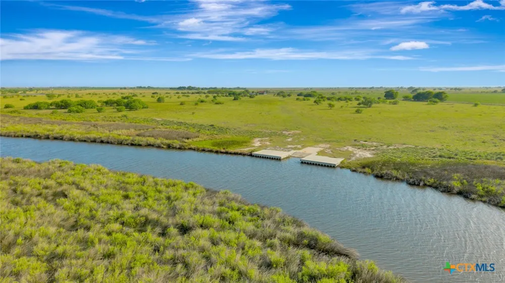 8078 State Highway 35 Palacios, TX 77465