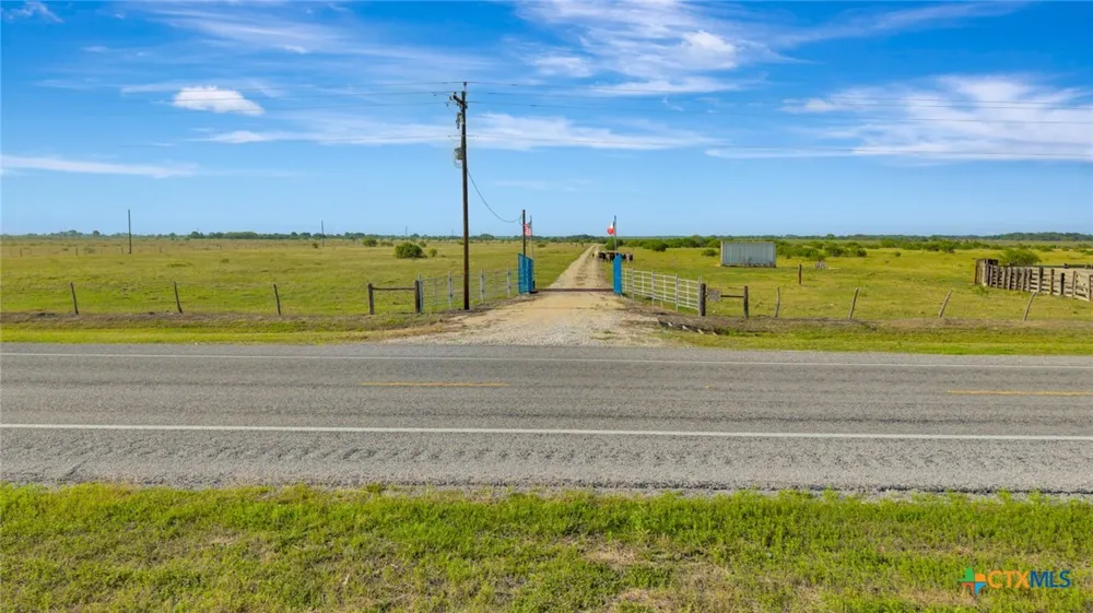 8078 State Highway 35 Palacios, TX 77465