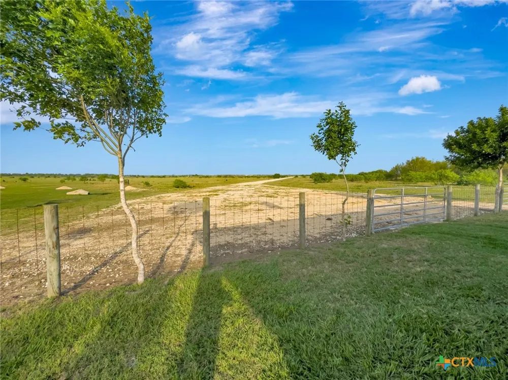 8078 State Highway 35 Palacios, TX 77465
