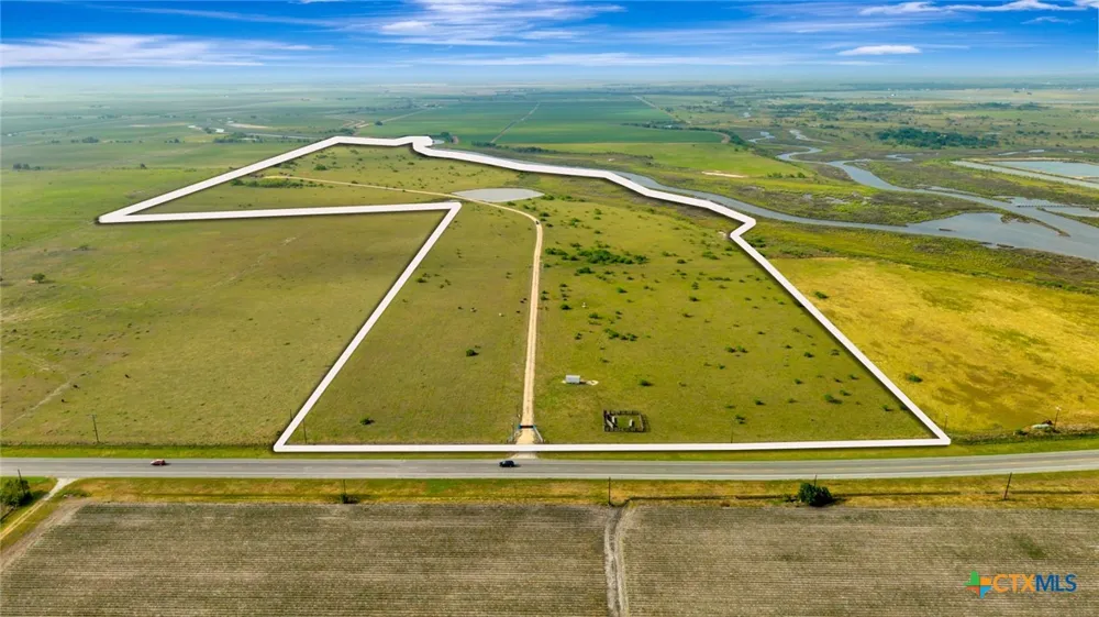8078 State Highway 35 Palacios, TX 77465