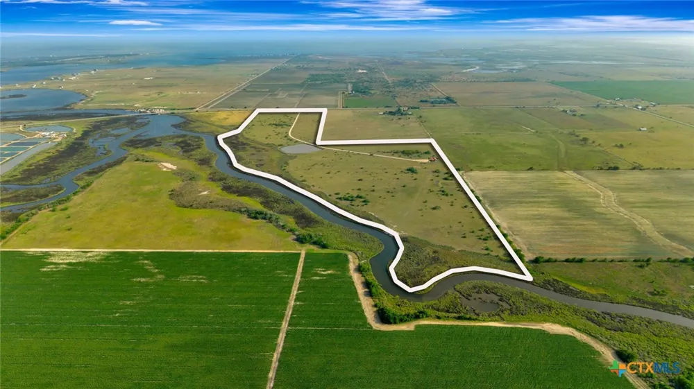 8078 State Highway 35 Palacios, TX 77465