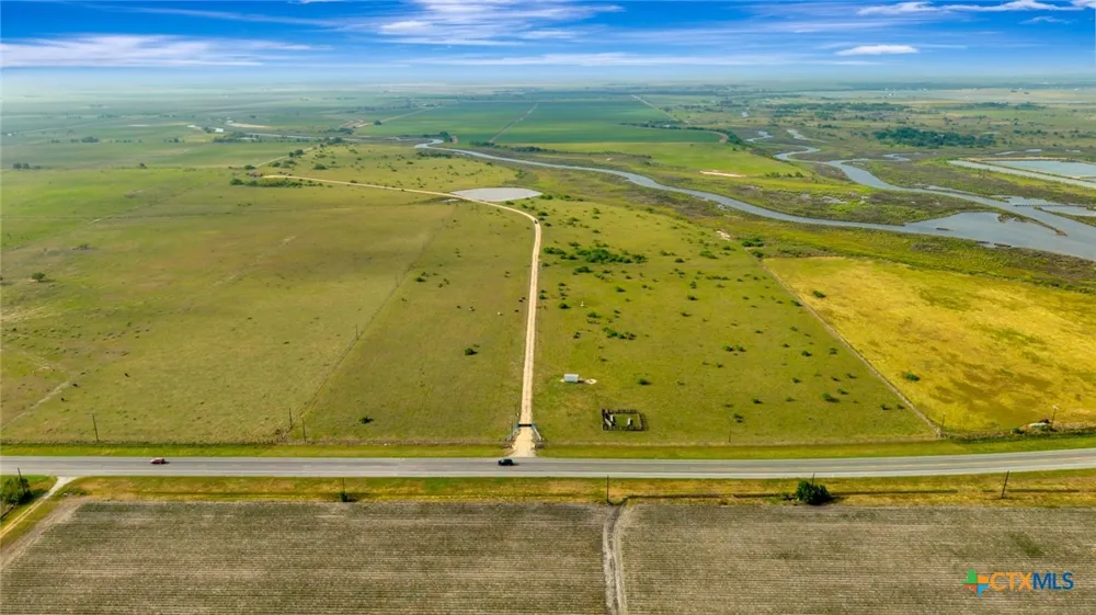 8078 State Highway 35 Palacios, TX 77465