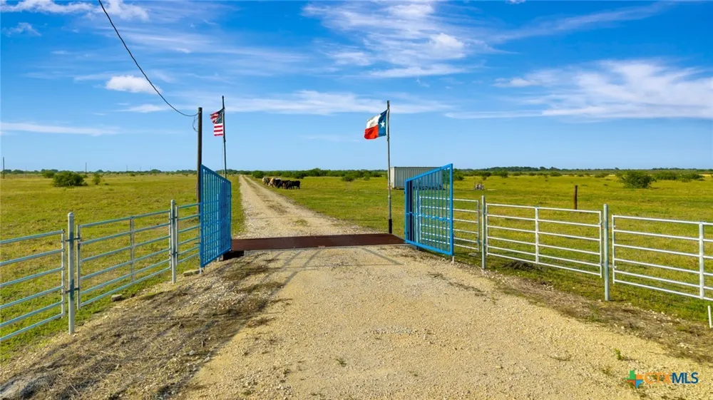 8078 State Highway 35 Palacios, TX 77465