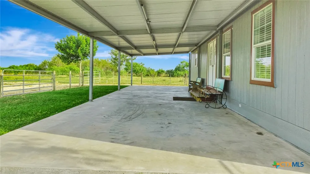 8078 State Highway 35 Palacios, TX 77465