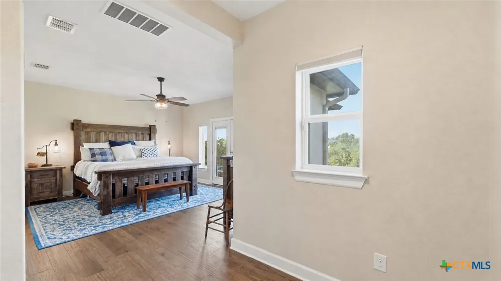 210 Jeff Vaughn Blanco, TX 78606