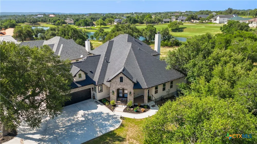 210 Jeff Vaughn Blanco, TX 78606