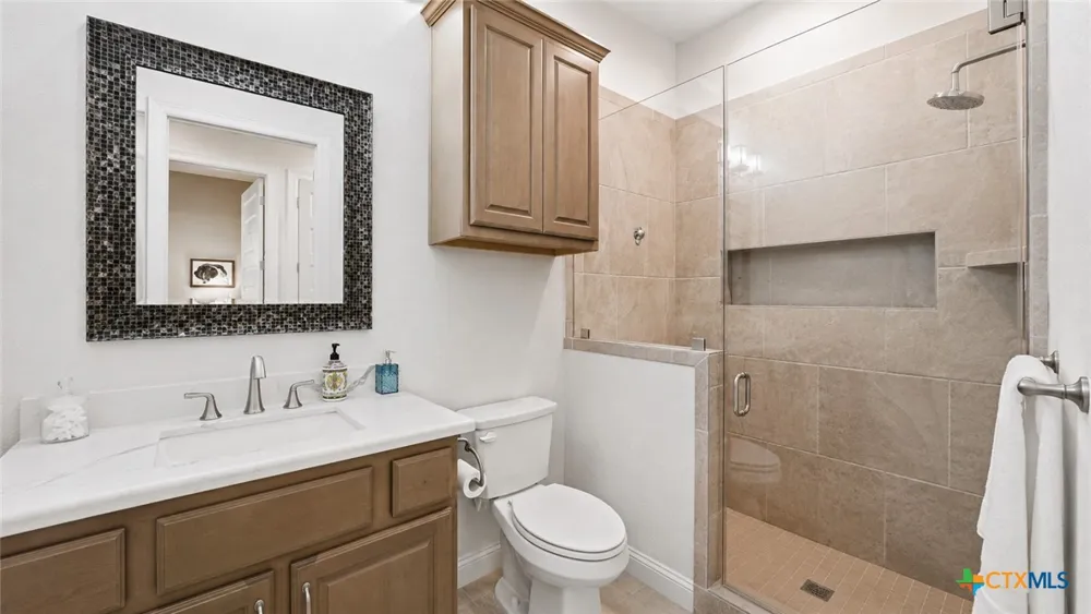 210 Jeff Vaughn Blanco, TX 78606