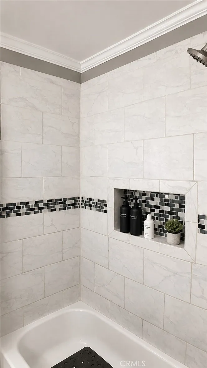 6543 E Harco Long Beach, CA 90808