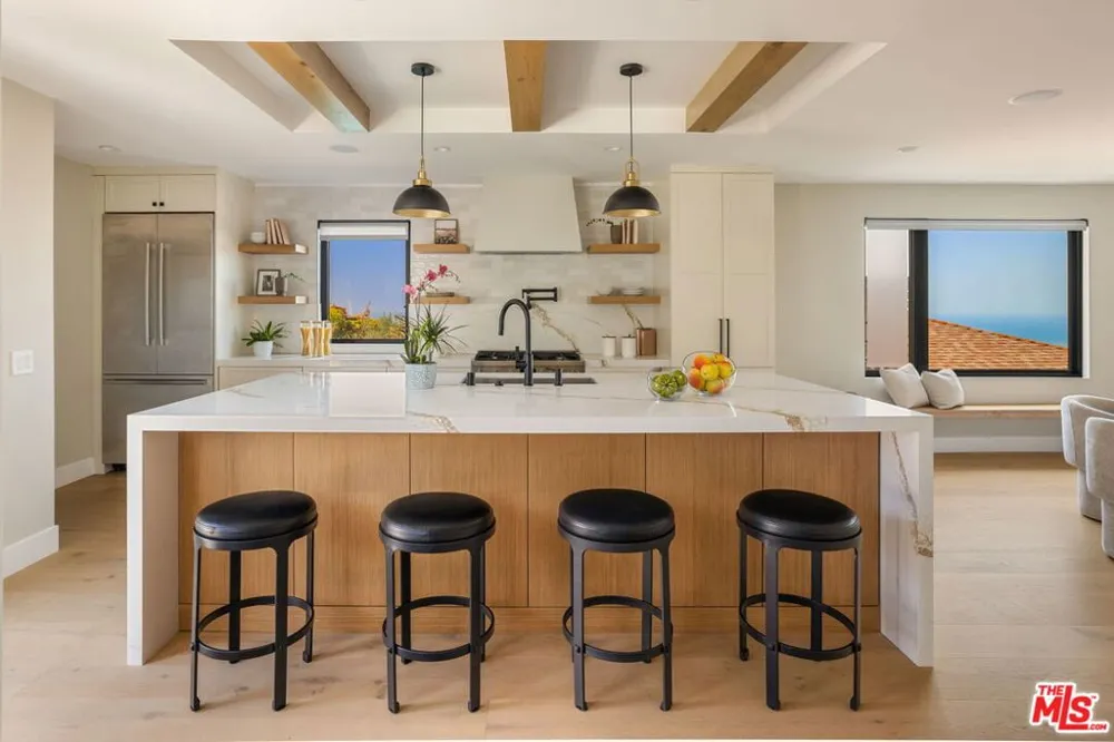17810 Sabbiadoro Way Pacific Palisades, CA 90272
