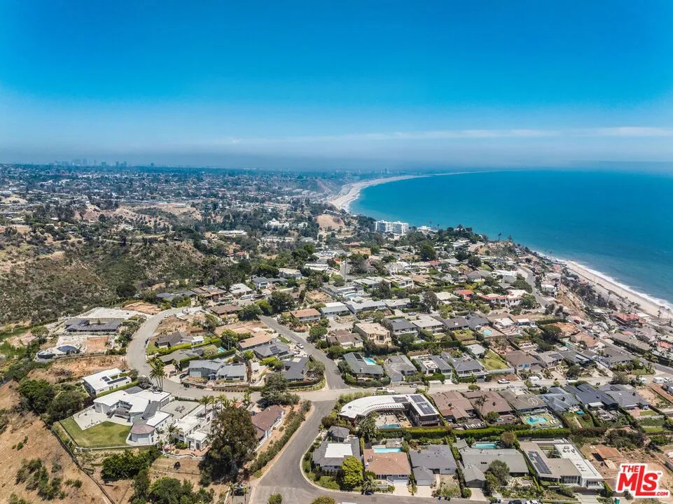 17810 Sabbiadoro Way Pacific Palisades, CA 90272
